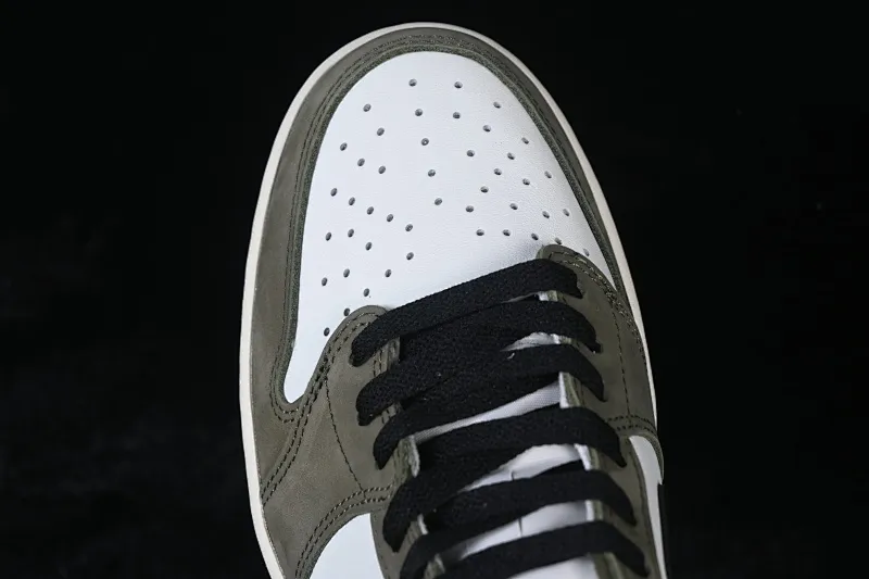 All categories Air Jordan Jordan series basketball shoes Air Jordan 1 Low Travis Scott x Air Jordan 1 Low OG AJ1 Joe 1 undercut low top HQ6998-200